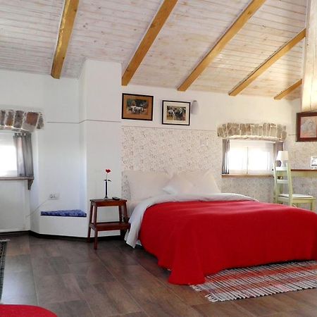 Studio Sijara Apartamento Motovun Exterior foto