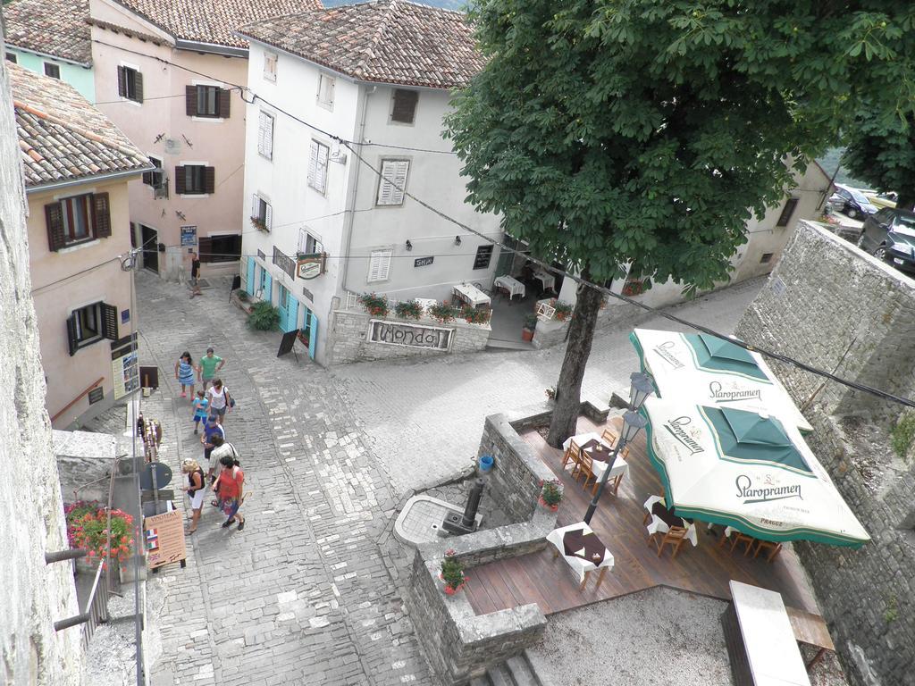 Studio Sijara Apartamento Motovun Habitación foto